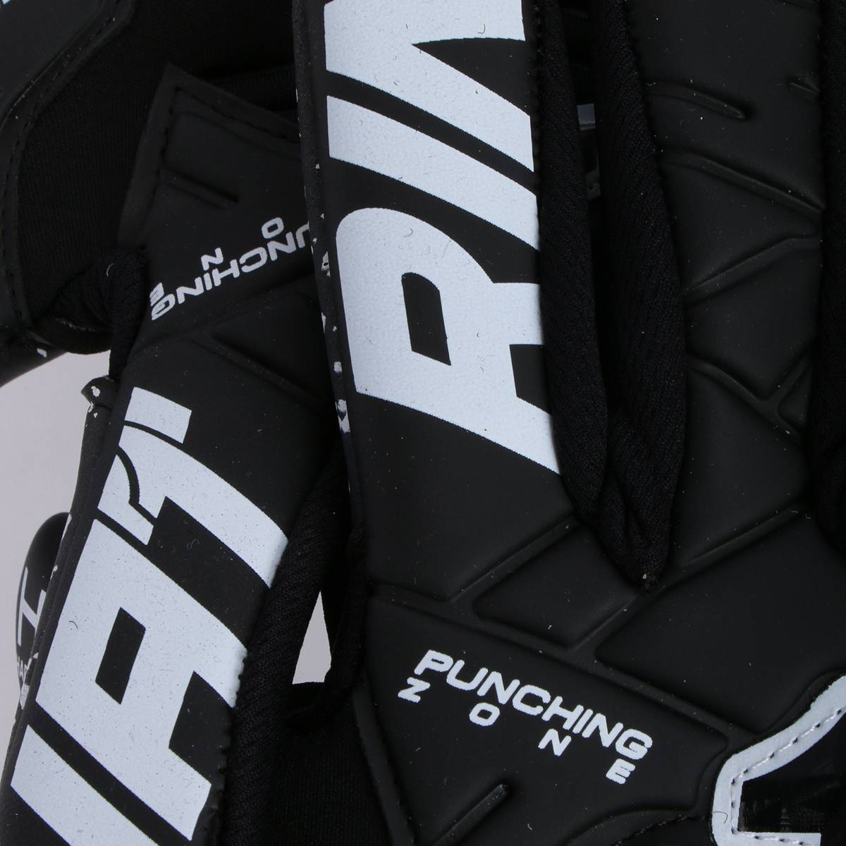 GUANTES FUTBOL RINAT NEGRO UNISEX-2