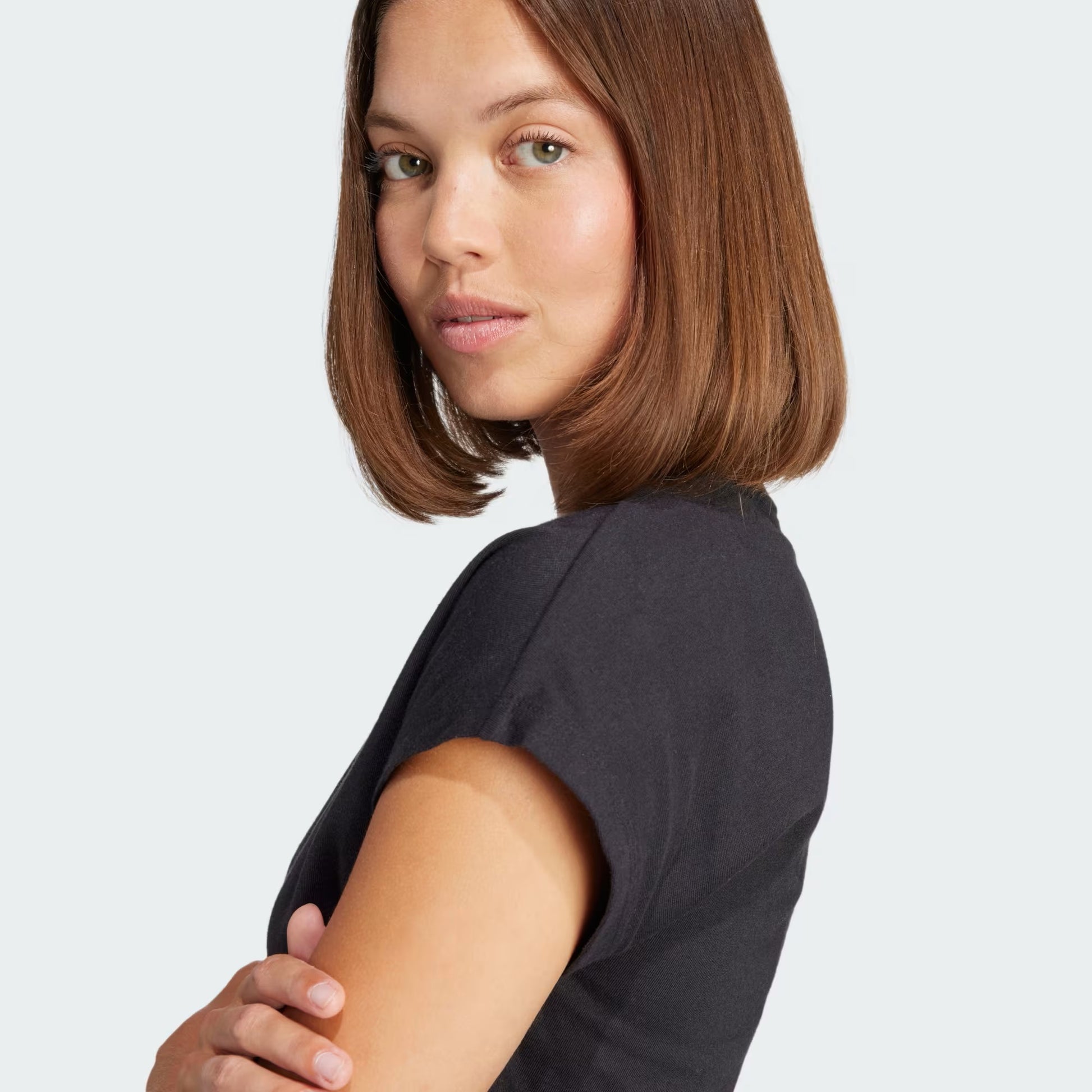 PLAYERA CASUAL NEGRO ADIDAS MUJER-3