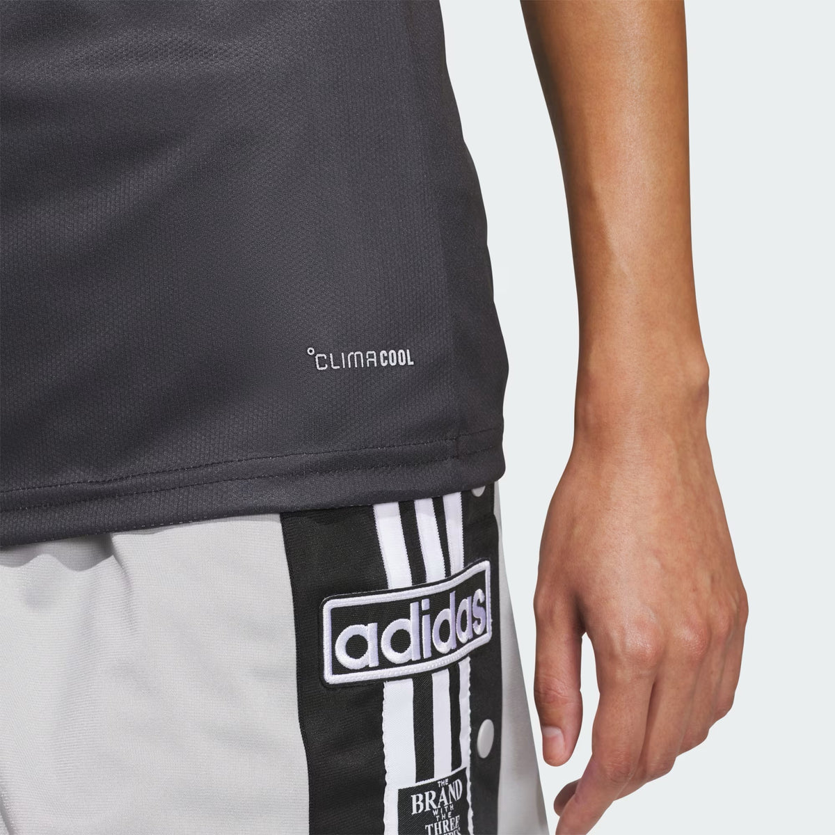 JERSEY FUTBOL NEGRO ADIDAS AMERICA VISITA MUJER-4