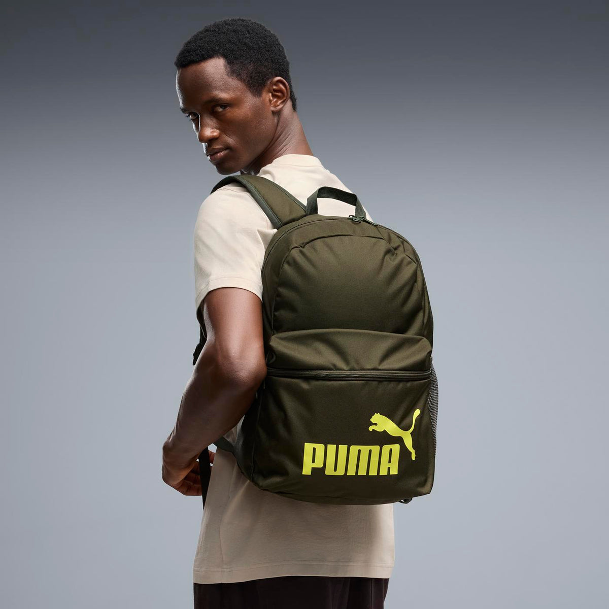 MOCHILA PUMA PHASE VERDE-4