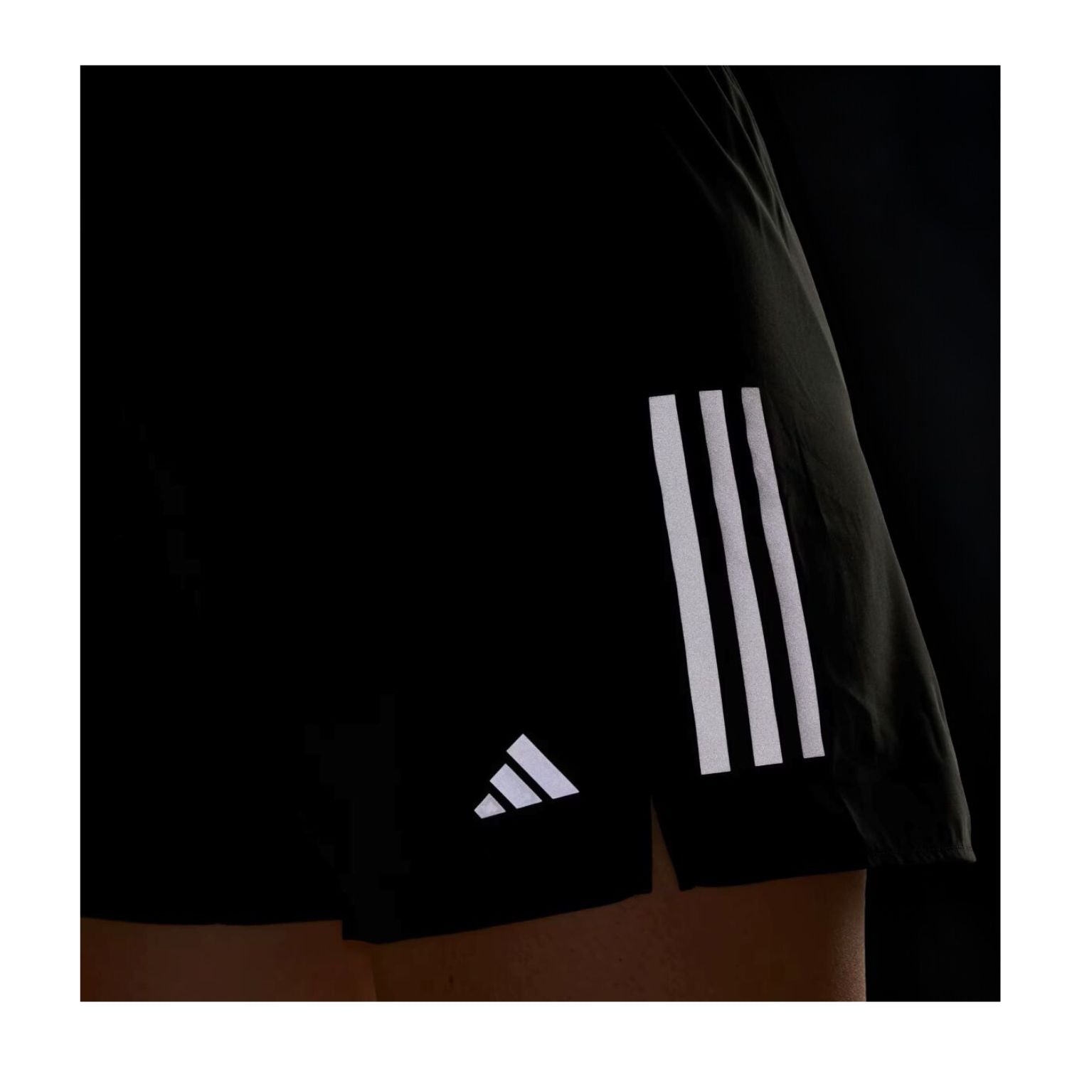 SHORT CORRER NEGRO ADIDAS MUJER-3