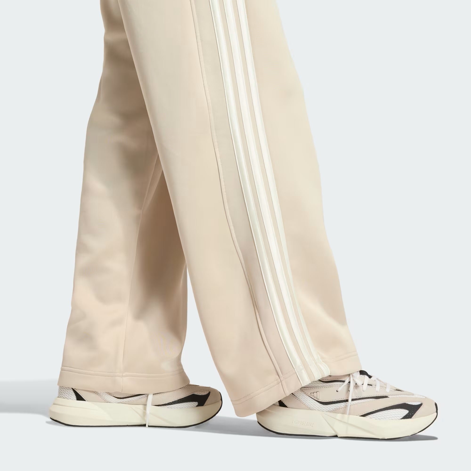PANTALON CASUAL BEIGE ADIDAS MUJER
