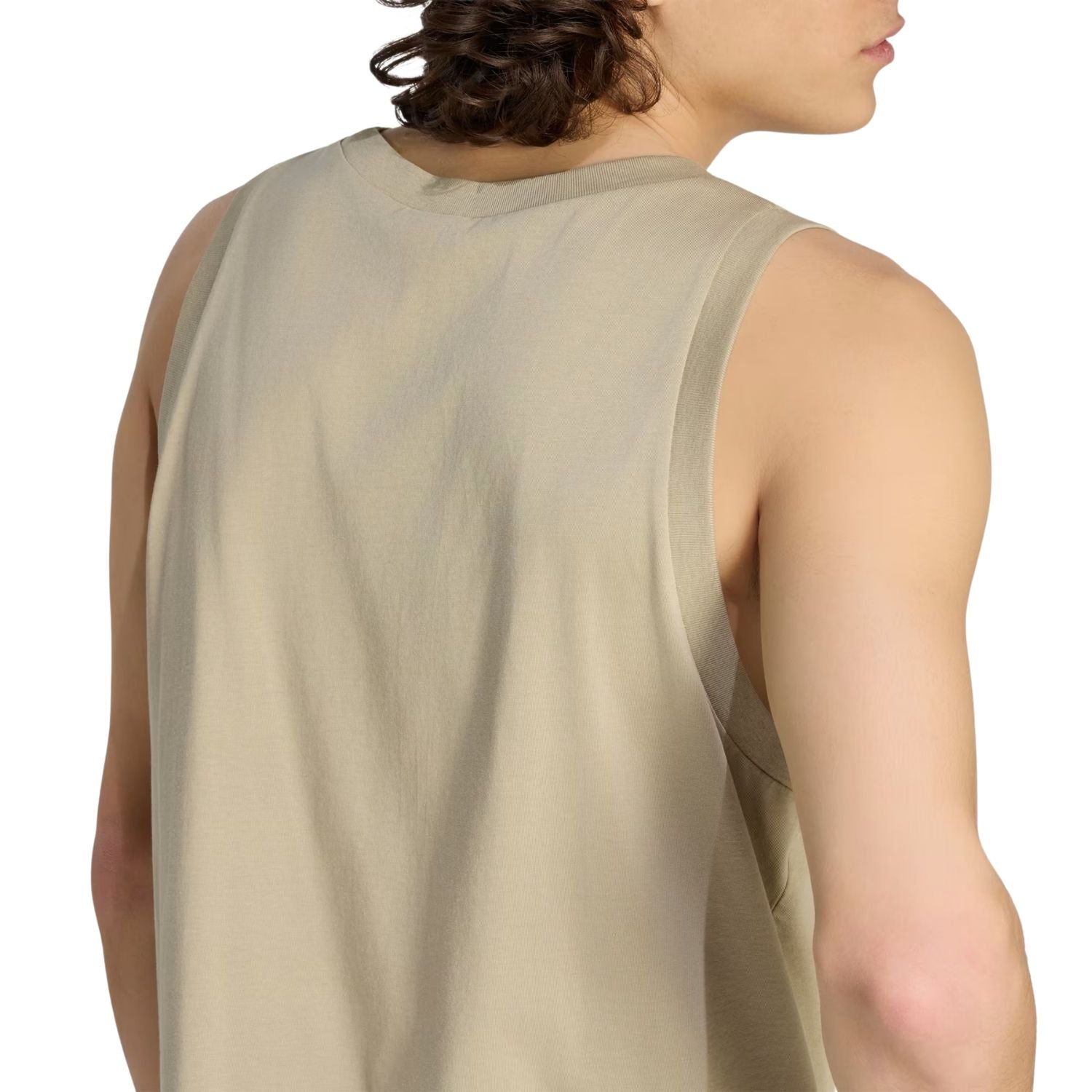 PLAYERA CASUAL CAFÉ ADIDAS HOMBRE